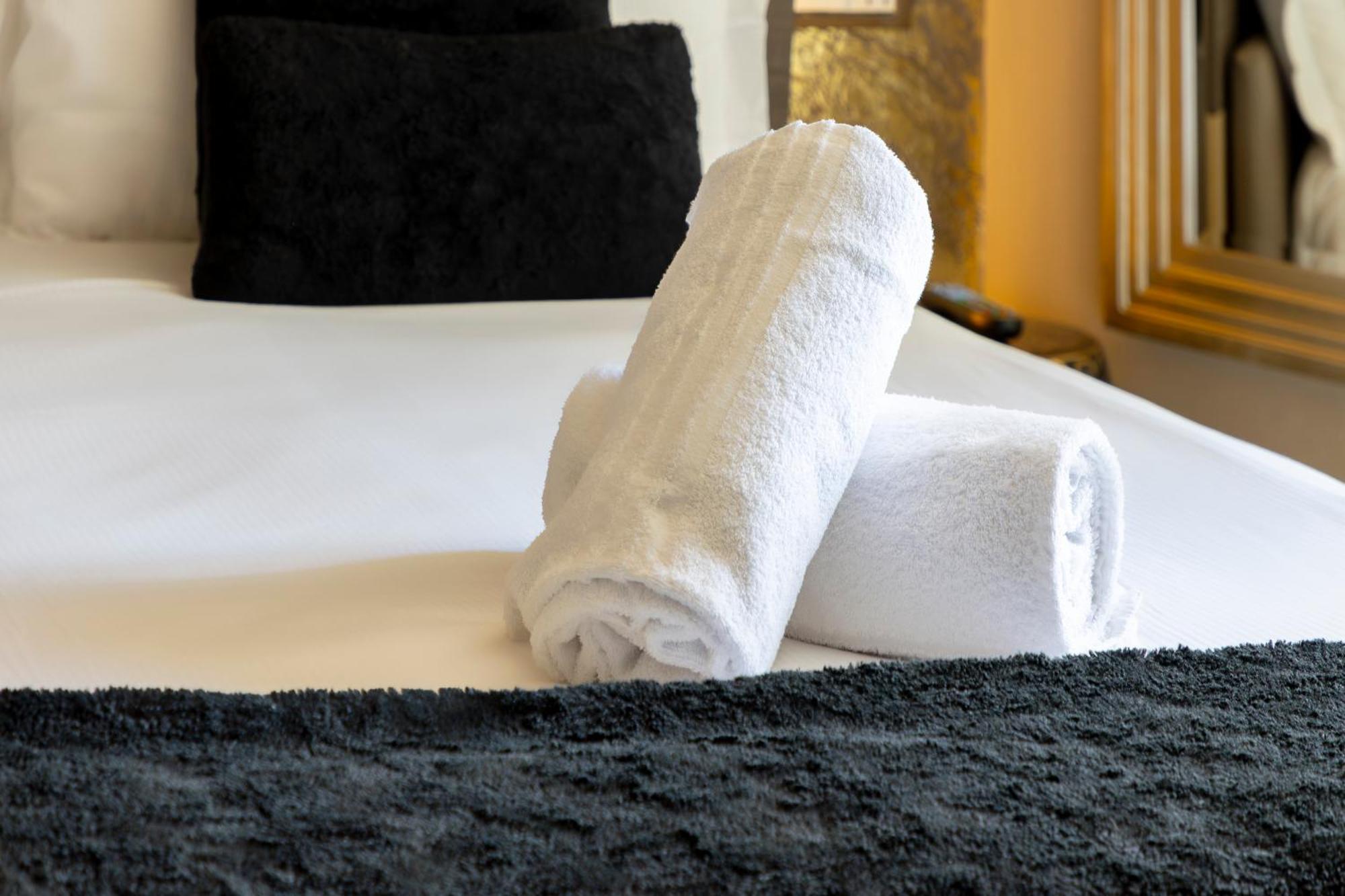 Milestone (Adults Only) Bed & Breakfast Quartu Sant'Elena Ngoại thất bức ảnh
