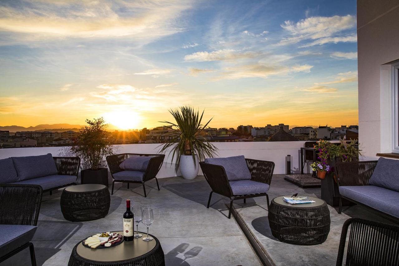 Milestone (Adults Only) Bed & Breakfast Quartu Sant'Elena Ngoại thất bức ảnh